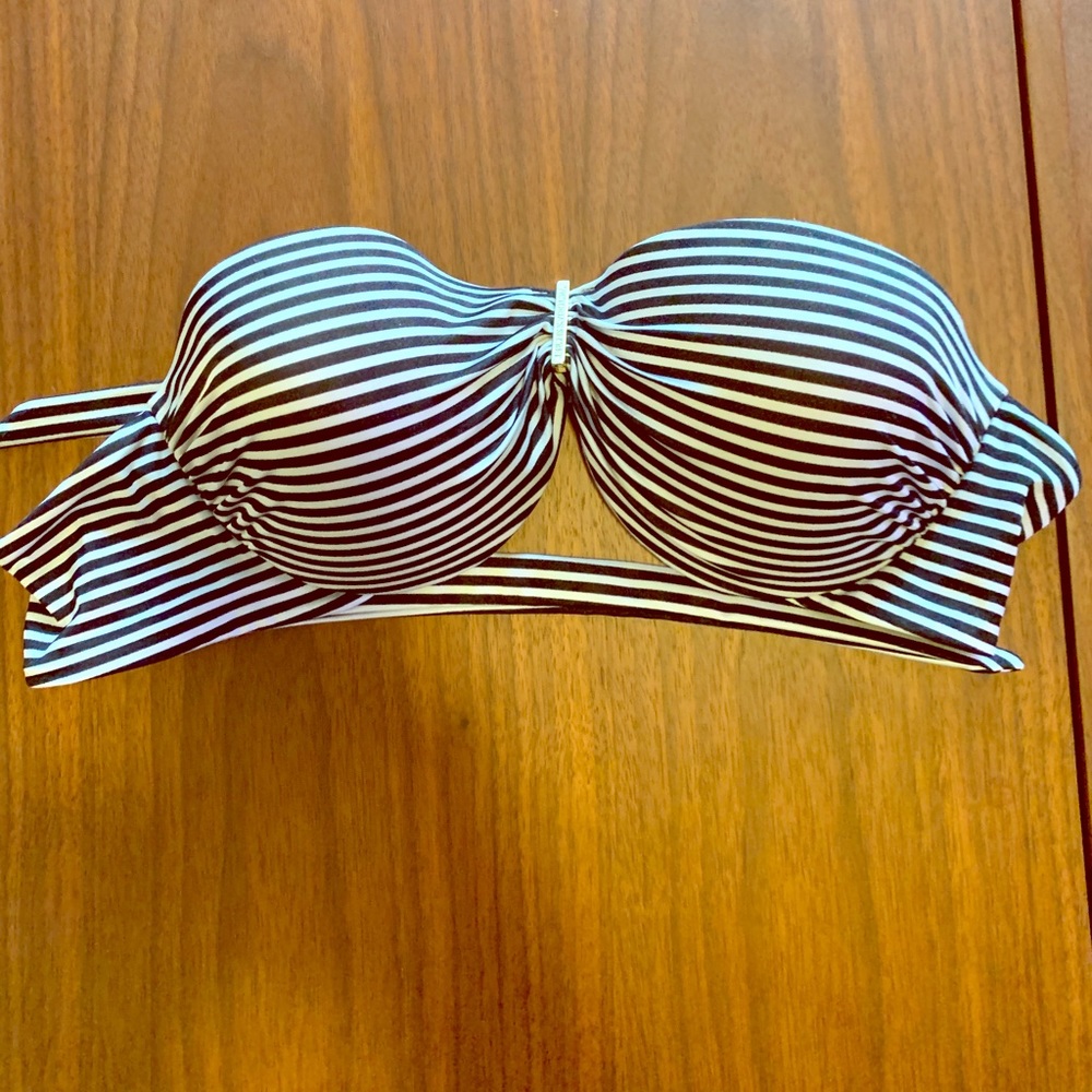 Victorias Secret bikini top 36D b/w striped
